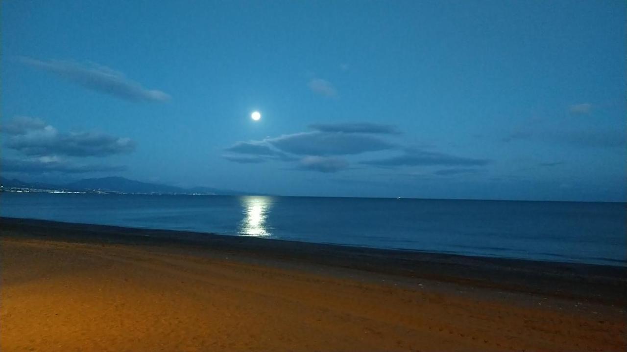 Duquesa 5210 Beach Side Paradise Castillo de Sabinillas Eksteriør billede